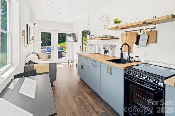 $495,000 | 8 George Allen Ridge, Unit A & B, Arden, NC 28704