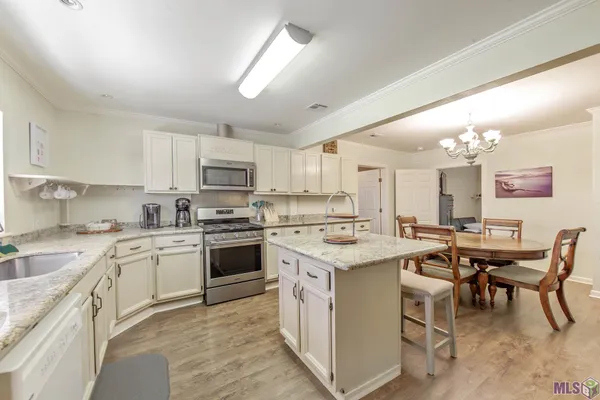 $315,000 | 3517 Highway 1, Grand Isle, LA 70358