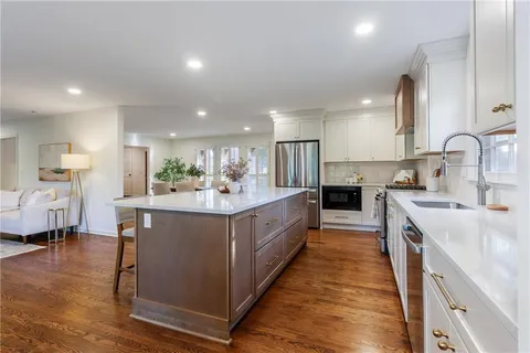 $615,000 | 9604 West 106th Street, Overland Park, KS 66212