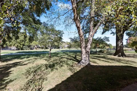 $615,000 | 9604 West 106th Street, Overland Park, KS 66212