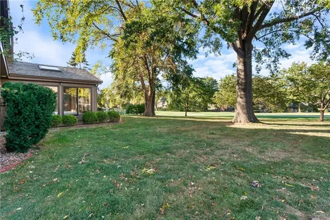 $615,000 | 9604 West 106th Street, Overland Park, KS 66212