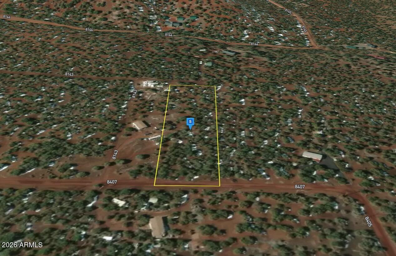 17 County Road Concho, AZ 85924 - Photo 2 of 4 a view of a yard