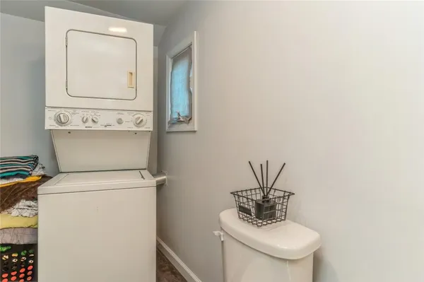 $1,300,000 | 30 Werner Avenue, Unit MAIN HOUSE, Florida, NY 10921
