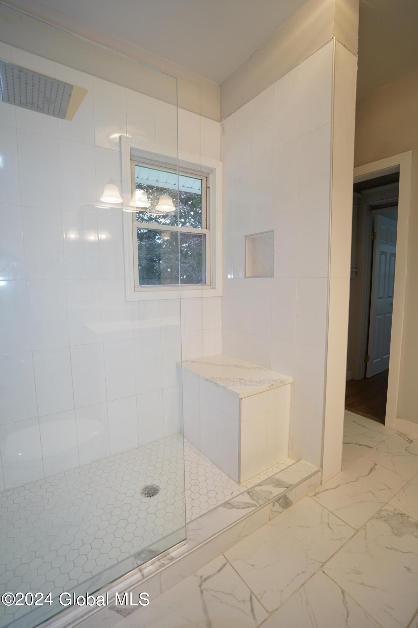 2102 Lenox Road Schenectady, NY 12308 - Photo 10 of 23 DSC03634
