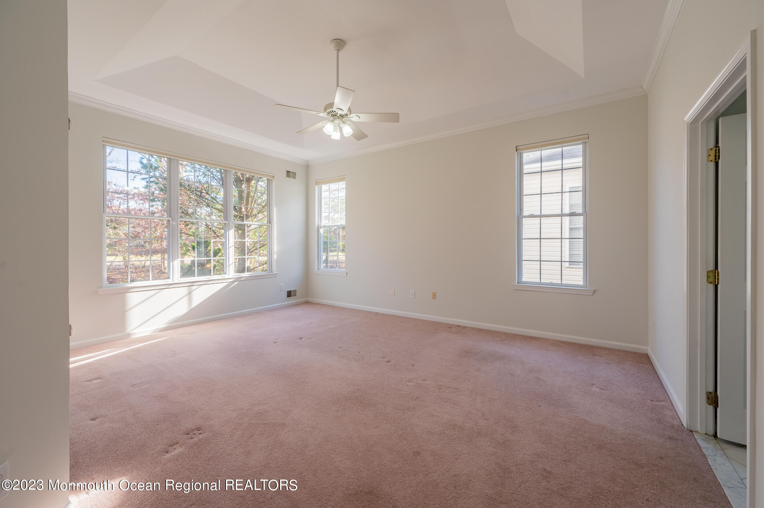 27 Shoal Road Jackson, NJ 08527 - Photo 22 of 42 Primary Bedroom