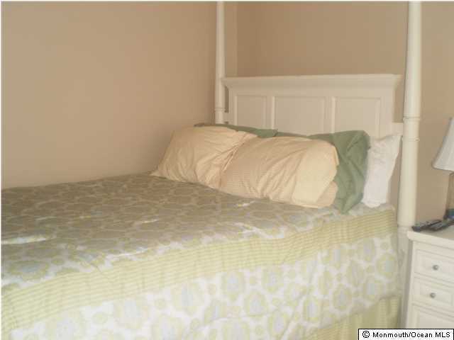 539 Woodland Avenue Brielle, NJ 08730 - Photo 8 of 20