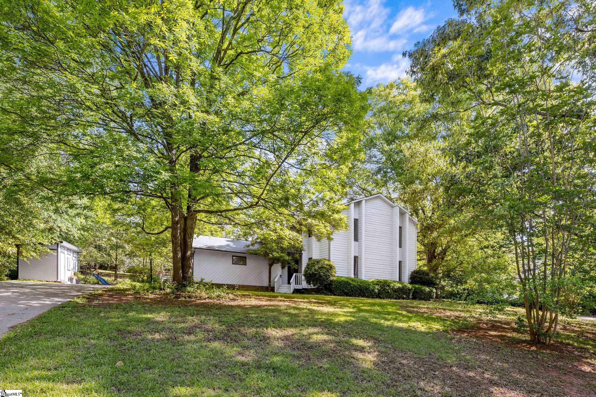 105 Shaftsbury Road Clemson, SC 29631 - Photo 1 of 34