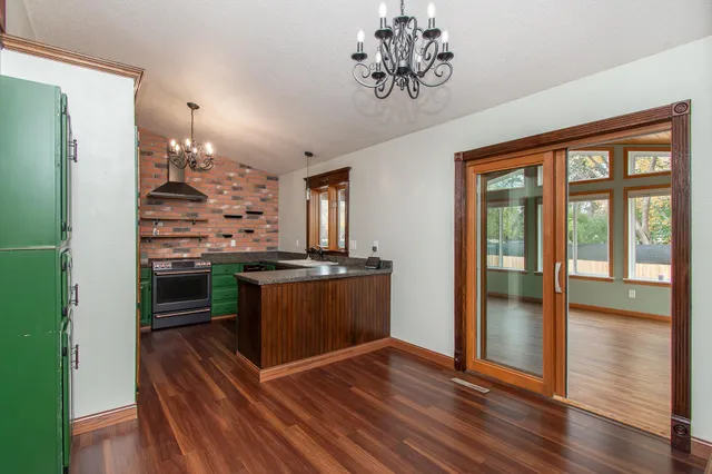 $425,000 | 429 Valley Avenue South, Moorhead, MN 56560