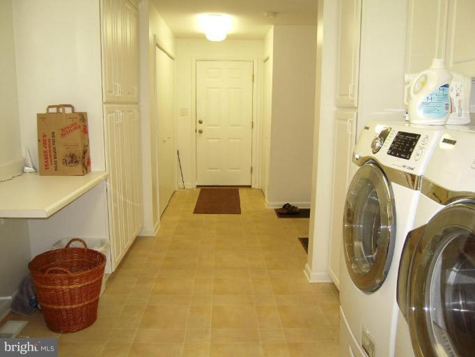 2202 Sugarcone Road Baltimore, MD 21209 - Photo 12 of 28 Laundry Area 2
