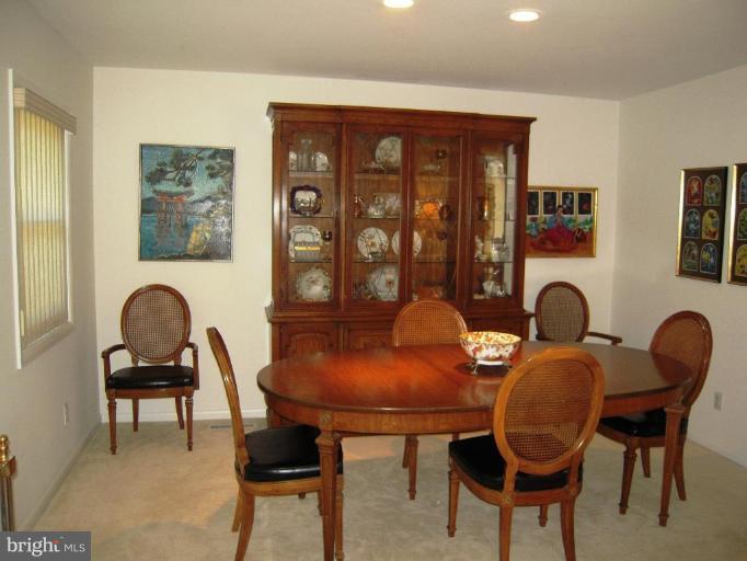 2202 Sugarcone Road Baltimore, MD 21209 - Photo 4 of 28 Dining Room