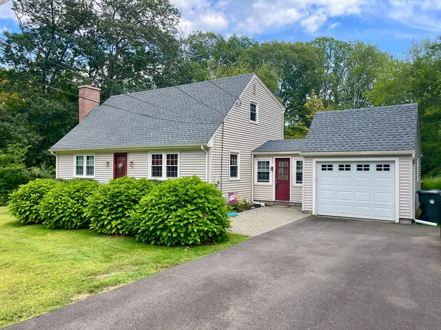 $2,495 | 22 Carol Drive, Tolland, CT 06084