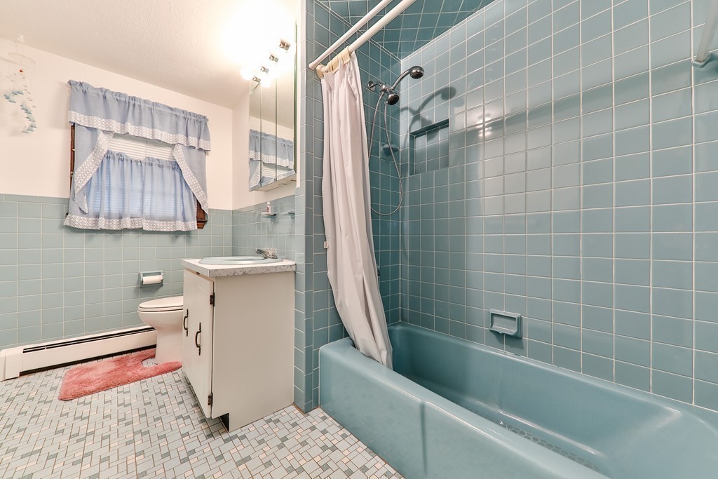 27 Gardiner Road Quincy, MA 02169 - Photo 11 of 16 Gallery Image 11