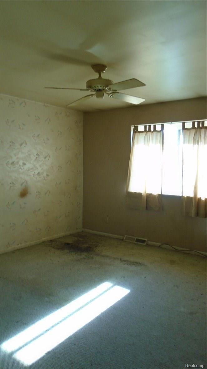 2659 Benstein Road, Unit 7 Commerce Township, MI 48382 - Photo 12 of 20 Master bedroom with Wallside window 2009