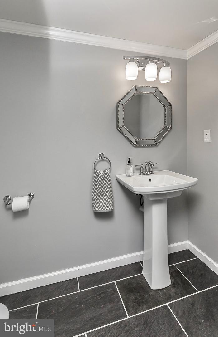 401 Valley Road Havertown, PA 19083 - Photo 33 of 51