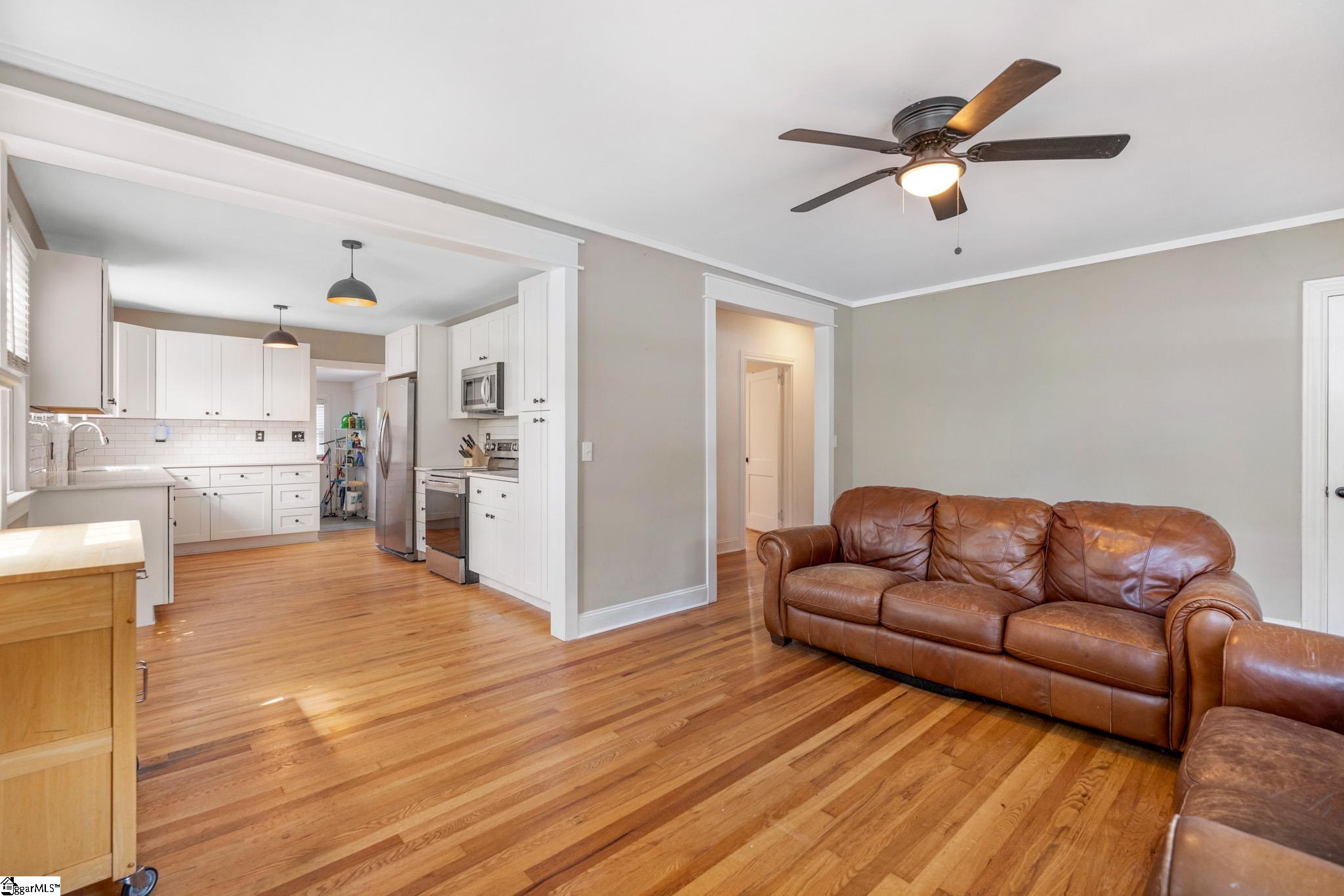 101 Harrington Avenue Greenville, SC 29607 - Photo 6 of 36