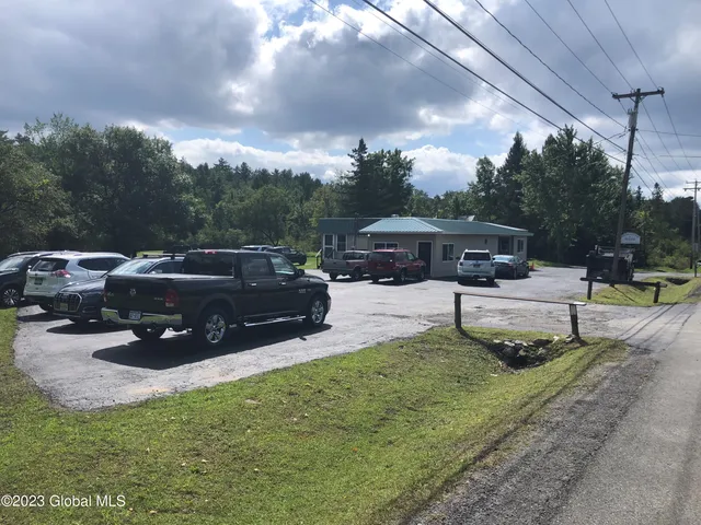 $399,000 | 1205 Highway 30, Mayfield, NY 12117