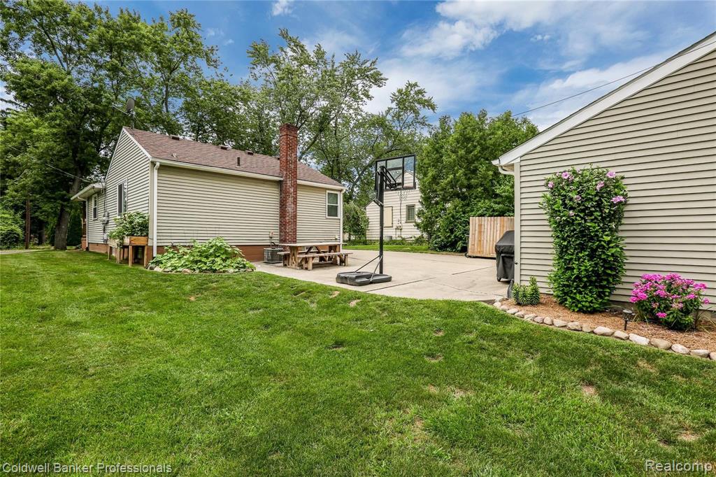 3409 Devondale Road Rochester Hills, MI 48309 - Photo 21 of 24