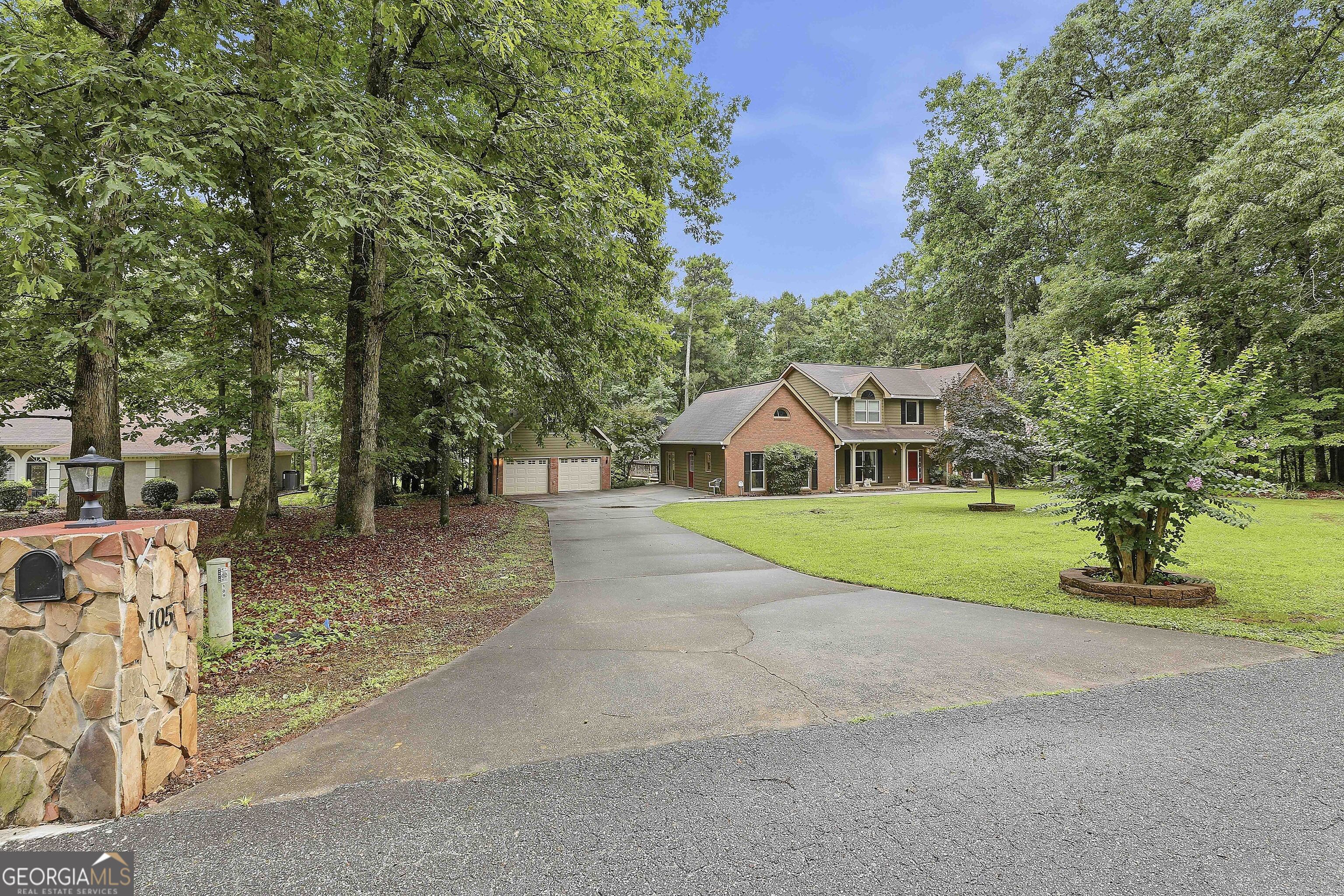 105 Crimson Ridge Tyrone, GA 30290 - Photo 2 of 37
