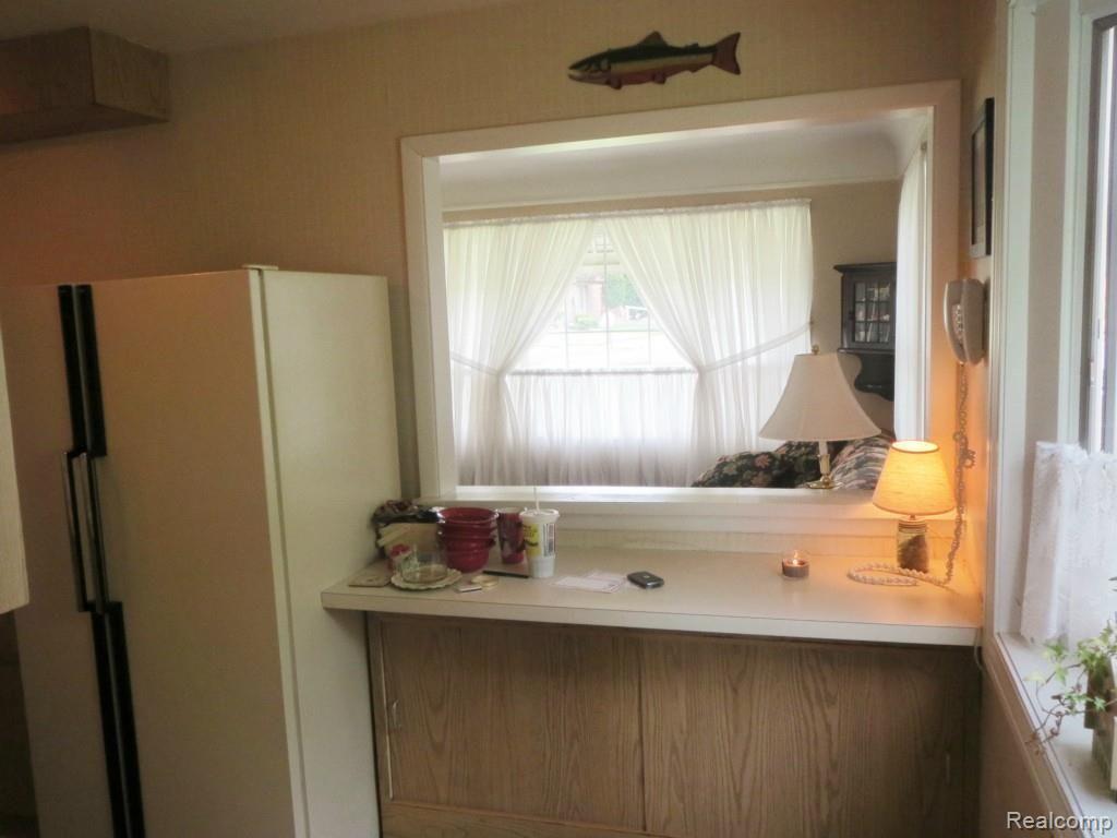 6-Kitchen View.jpg