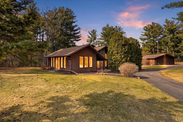 $389,900 | 2124 12 1/4 Avenue, Cameron, WI 54822