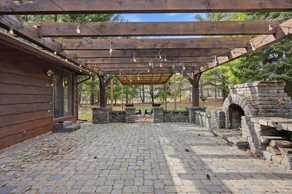 $389,900 | 2124 12 1/4 Avenue, Cameron, WI 54822