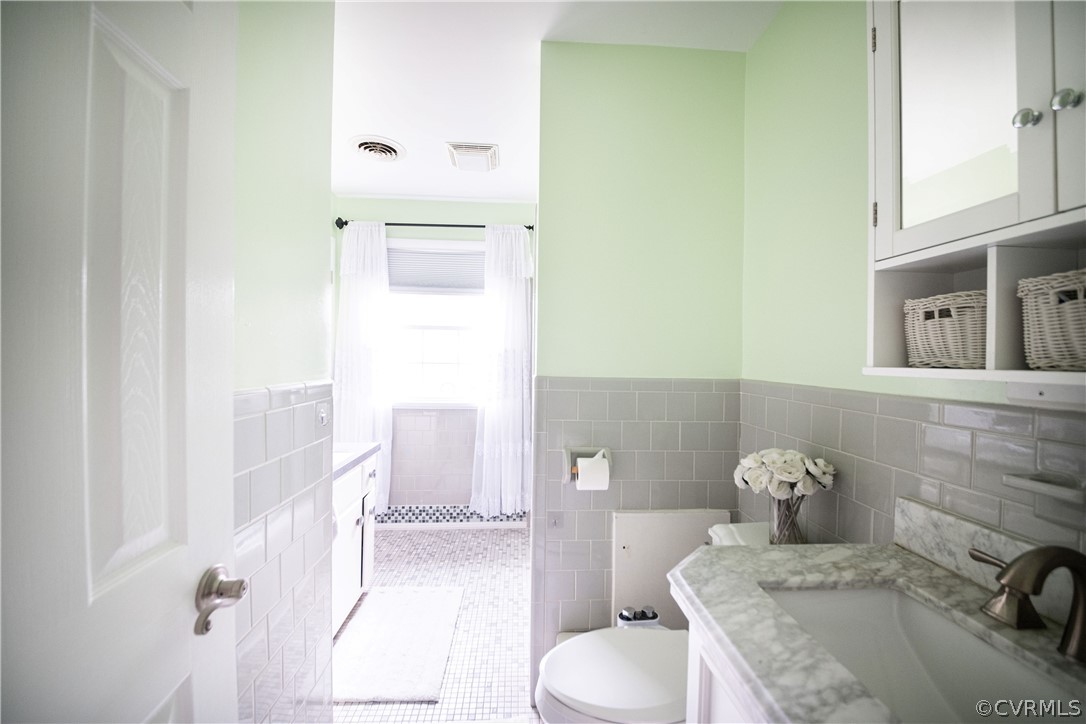 8206 Ireton Road Richmond, VA 23228 - Photo 25 of 45 Gallery Image 25