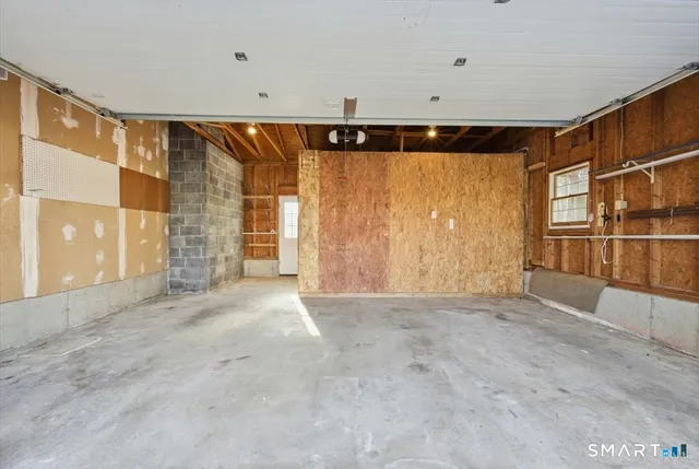 $459,000 | 17 Inchcliffe Drive, Ledyard, CT 06335