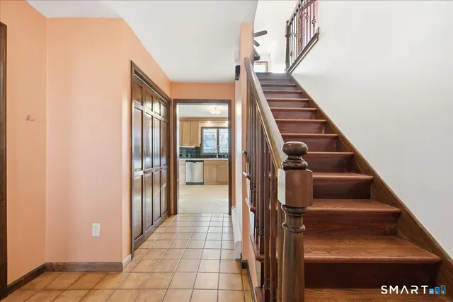 $459,000 | 17 Inchcliffe Drive, Ledyard, CT 06335