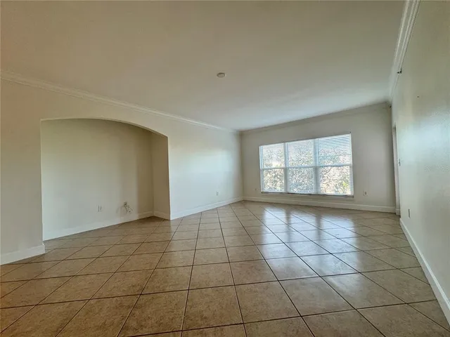 $2,100 | 808 3rd Avenue West, Unit 301, Bradenton, FL 34205