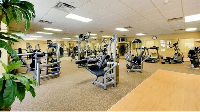 $2,100 | 808 3rd Avenue West, Unit 301, Bradenton, FL 34205