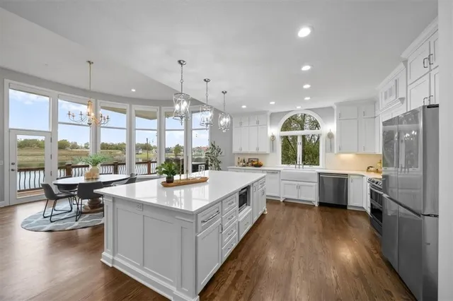 $1,190,000 | 3124 Southwest Pergola View, Lee's Summit, MO 64081