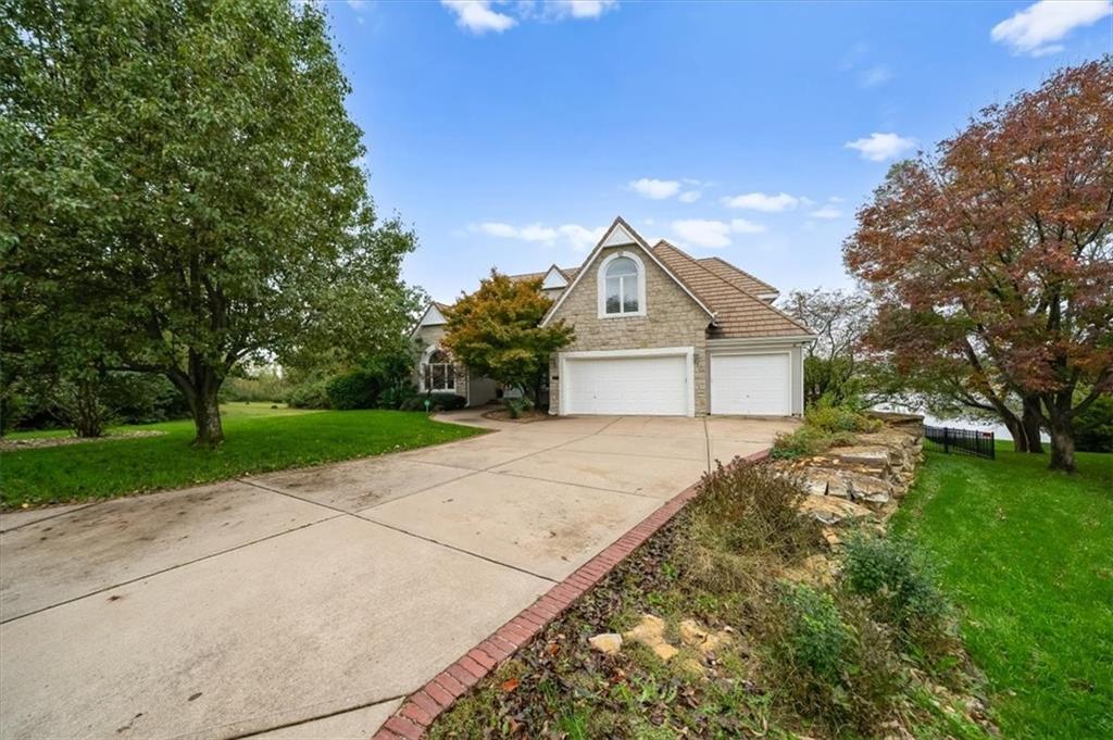 3124 Southwest Pergola View Lee's Summit, MO 64081 - Photo 3 of 61
