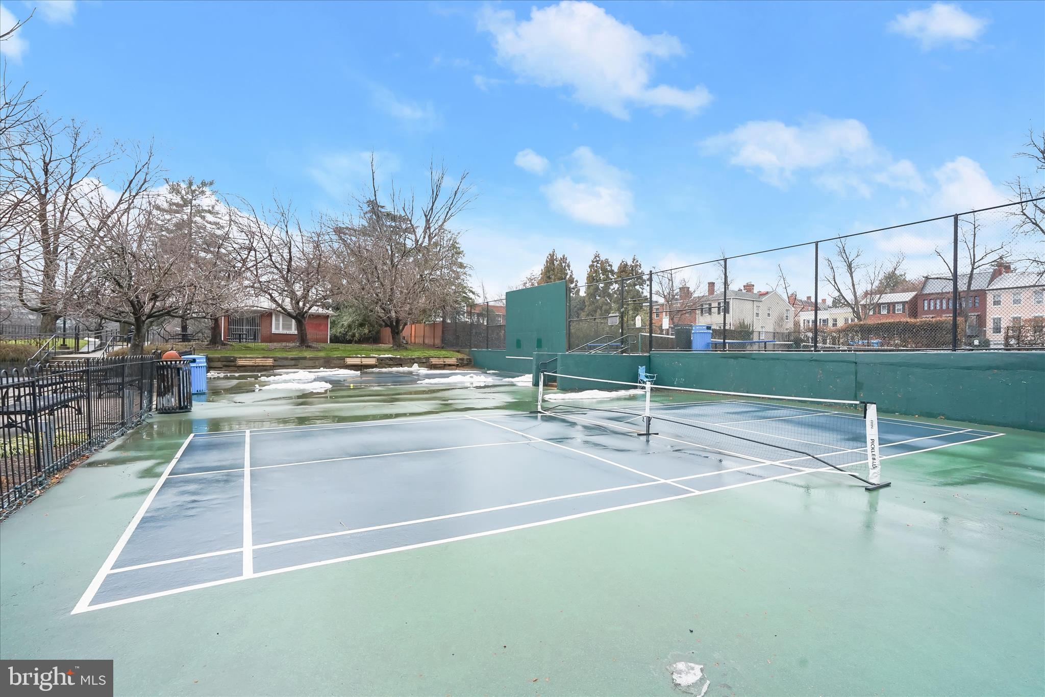 2605 O Street Northwest, Unit 3 Washington, DC 20007 - Photo 16 of 20 36-neighborhood002