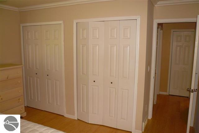 3675 Manchester Road Traverse City, MI 49686 - Photo 11 of 15 1716201-10.JPG