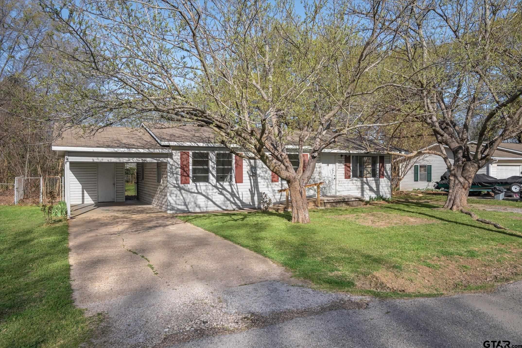 316 Cannon Quinlan, TX 75474 - Photo 5 of 29