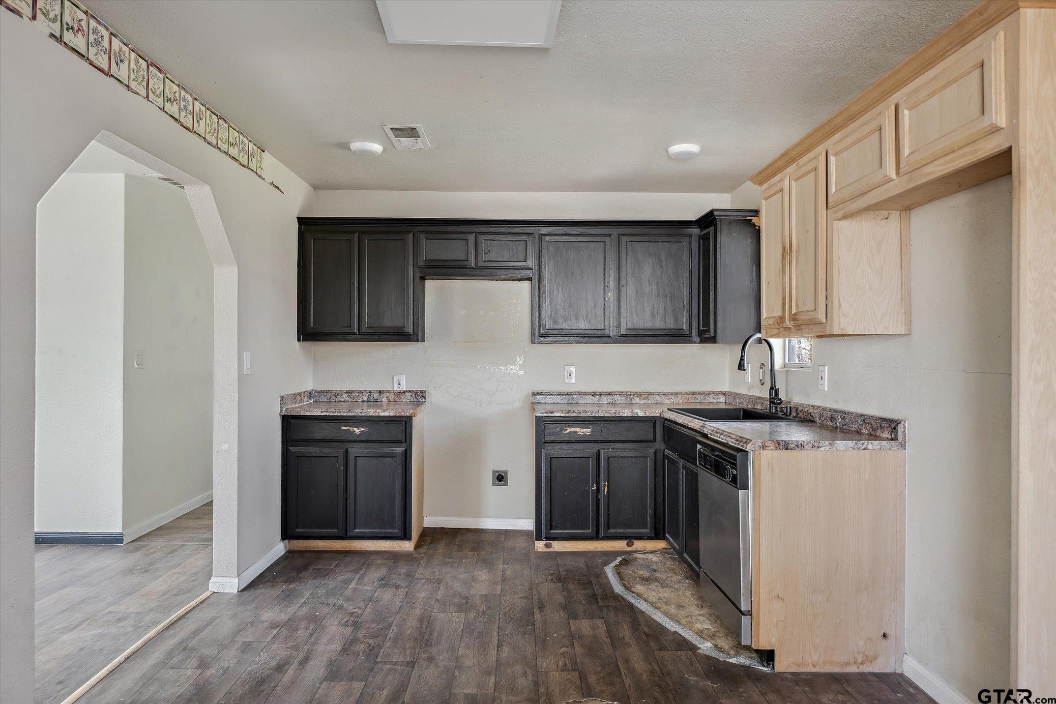 316 Cannon Quinlan, TX 75474 - Photo 10 of 29