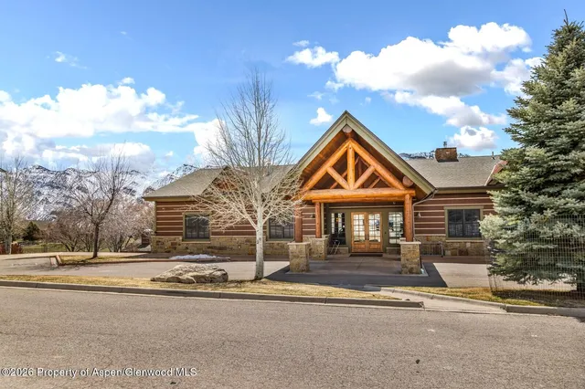 $1,158,500 | 303 Thunderbird, New Castle, CO 81647