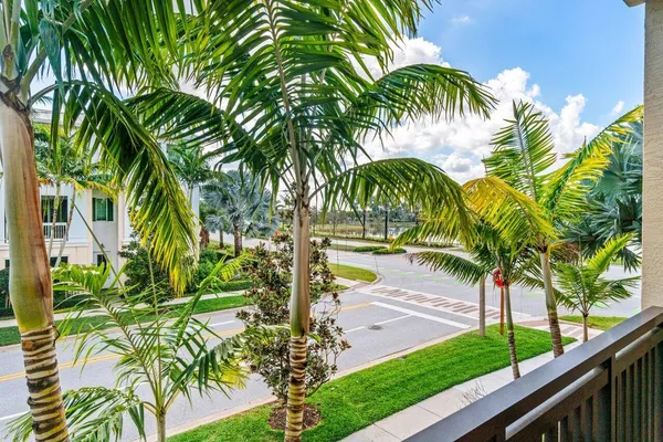 $5,600 | 7115 Edison Place, Palm Beach Gardens, FL 33418