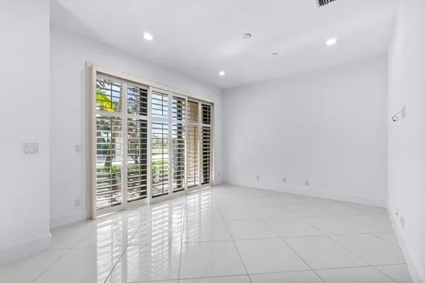 $5,600 | 7115 Edison Place, Palm Beach Gardens, FL 33418