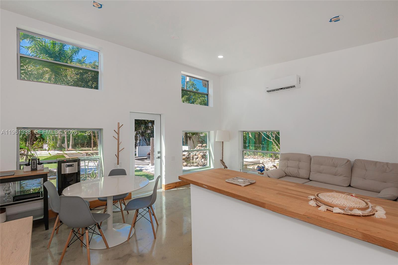 4121 Southwest 3rd Street Plantation, FL 33317 - Photo 18 of 45