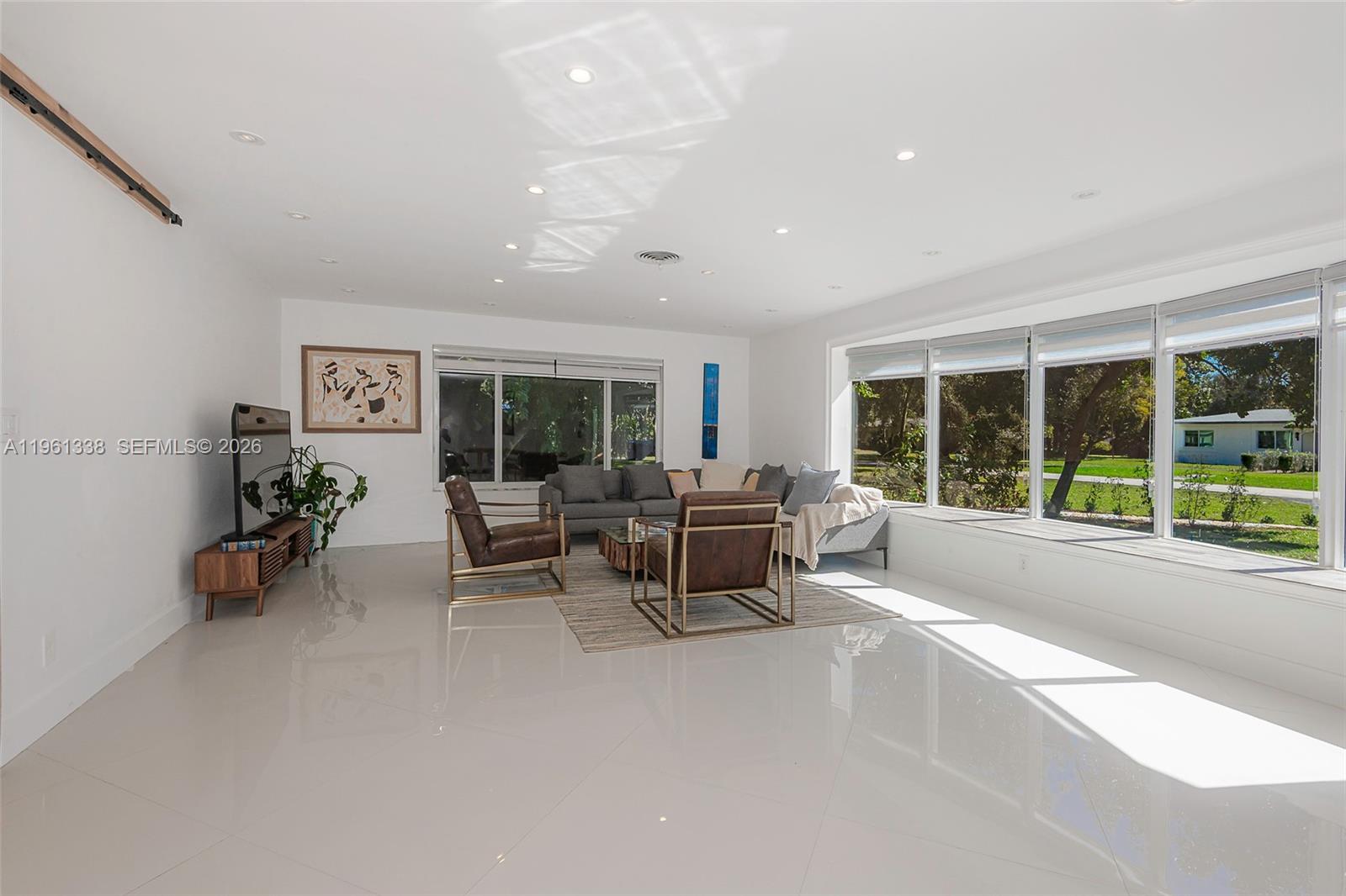 4121 Southwest 3rd Street Plantation, FL 33317 - Photo 36 of 45