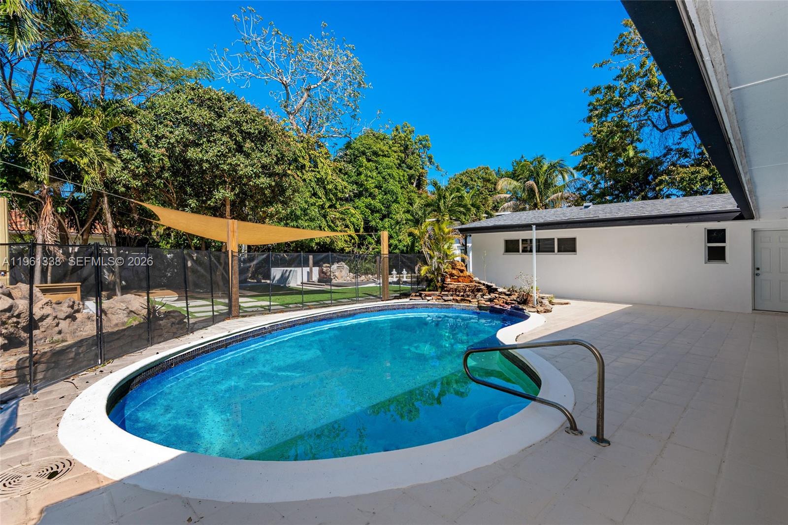 4121 Southwest 3rd Street Plantation, FL 33317 - Photo 4 of 45