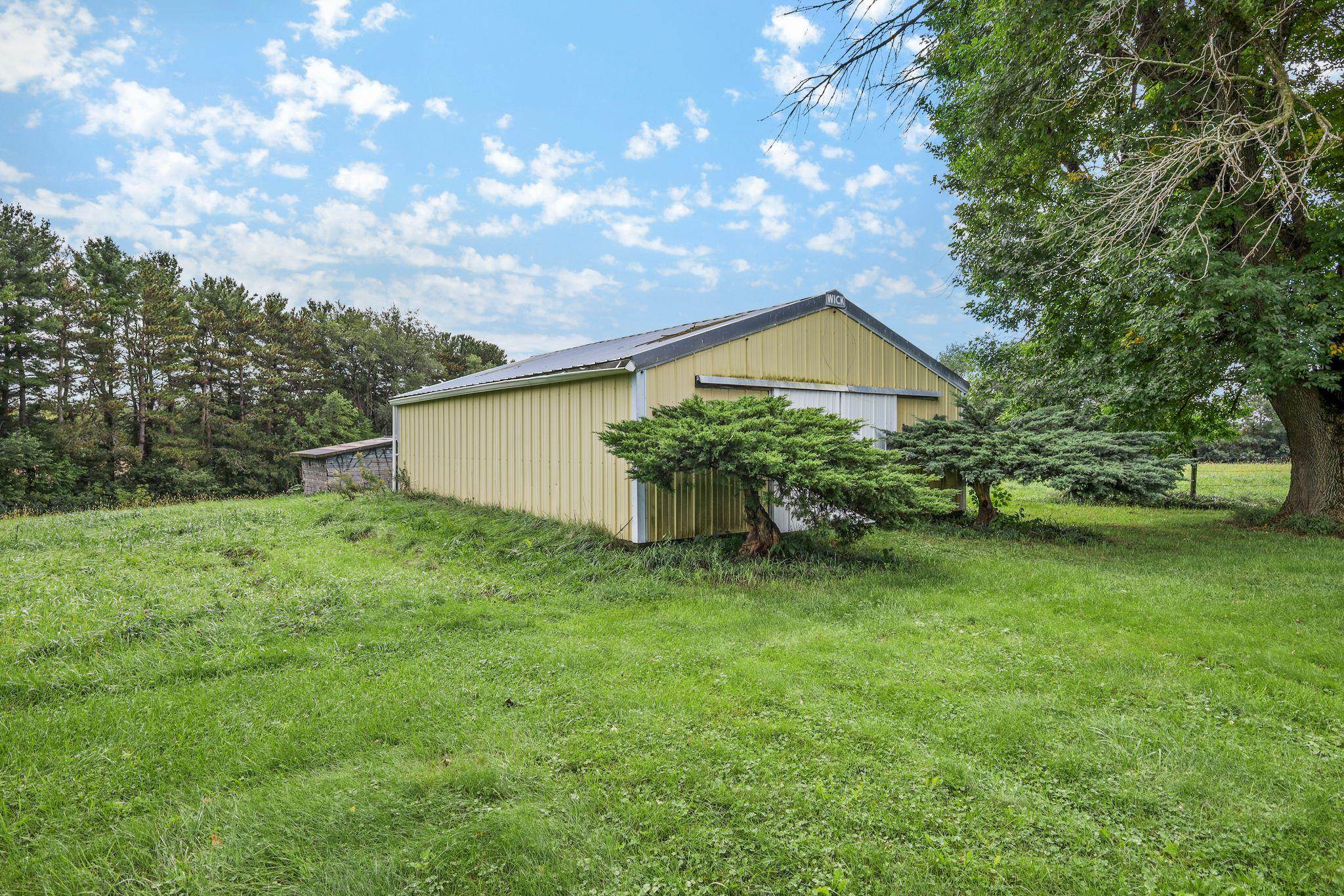 994 Tipperary Road Oregon, WI 53575 - Photo 36 of 43 Gallery Image 36