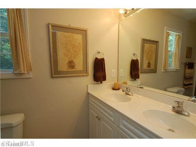 7505 Bartonshire Court Oak Ridge, NC 27310 - Photo 13 of 16 Master Bath/Spa.