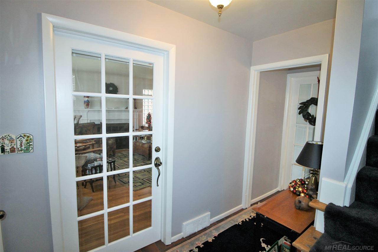 735 Harcourt Road, Unit 737 Grosse Pointe Park, MI 48230 - Photo 15 of 55