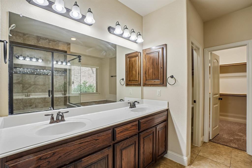 1119 Highgate Road Forney, TX 75126 - Photo 19 of 40 Master Bathroom
