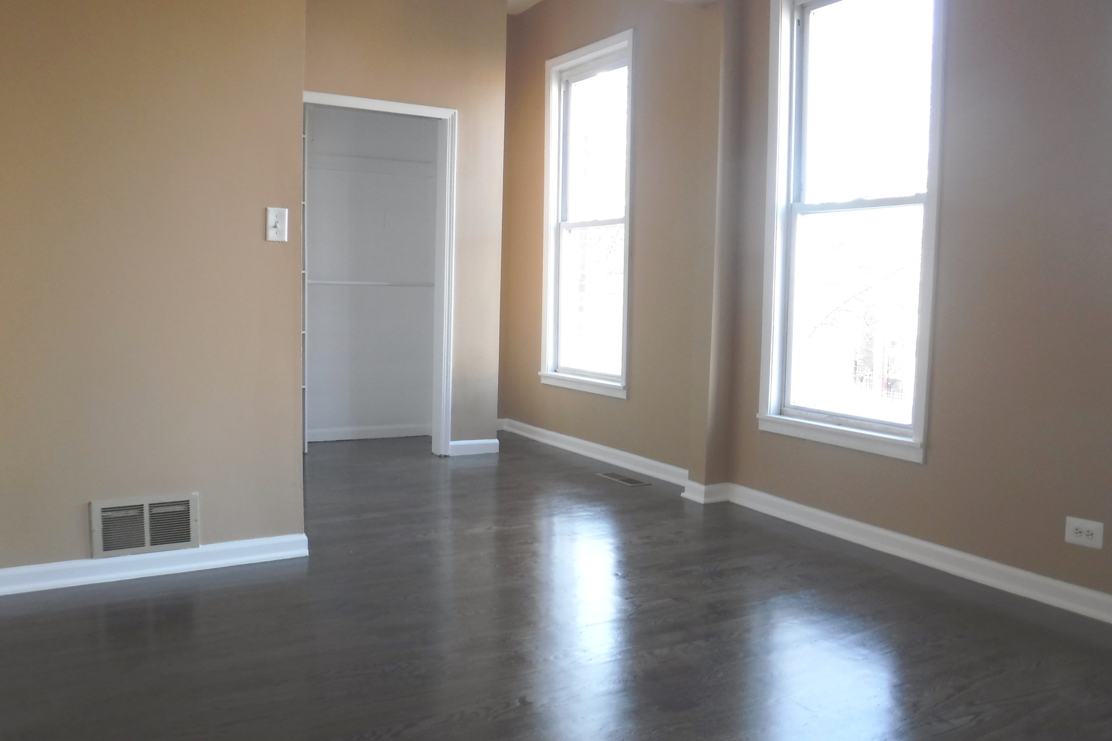 2925 West Walnut Street Chicago, IL 60612 - Photo 14 of 24