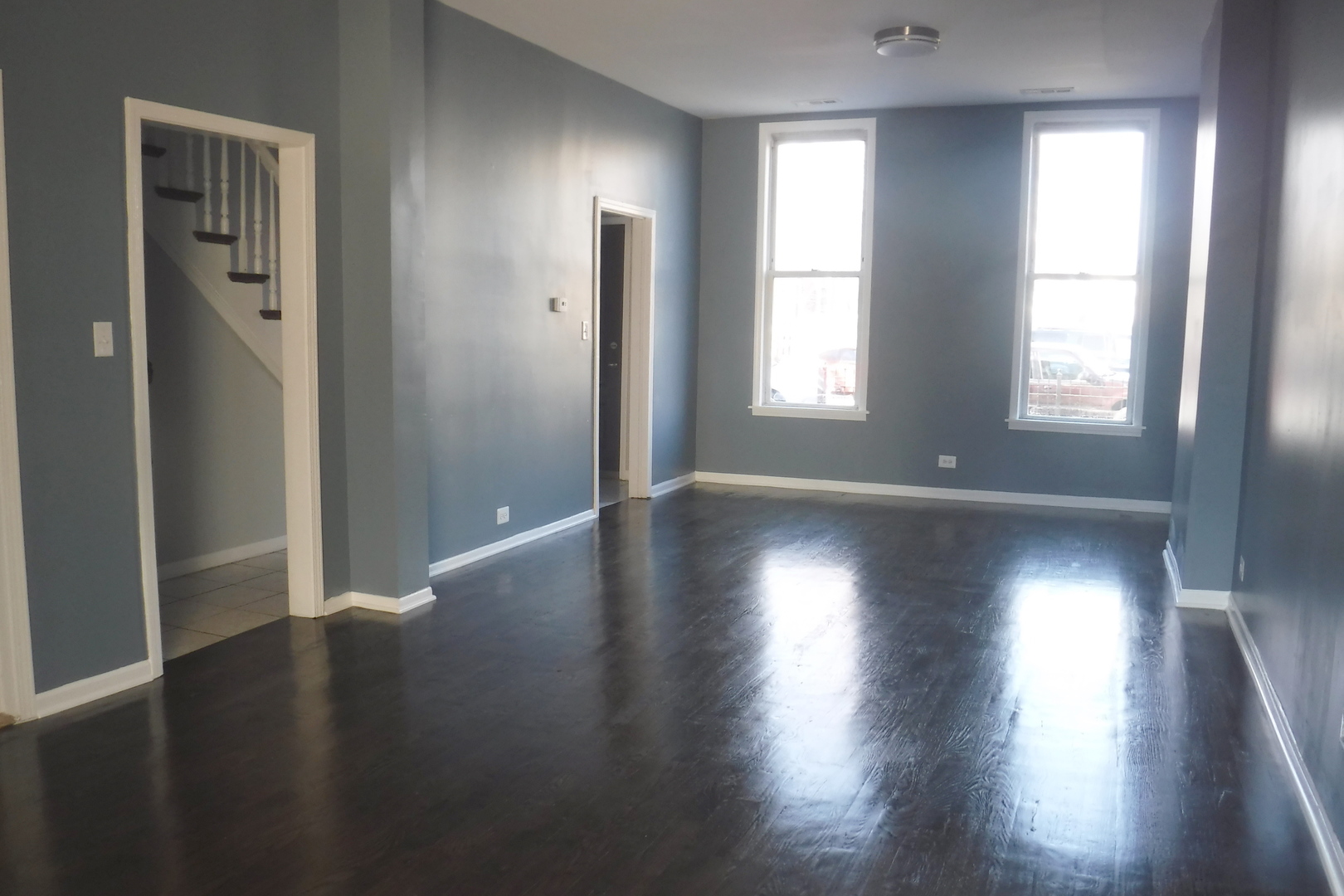 2925 West Walnut Street Chicago, IL 60612 - Photo 2 of 24