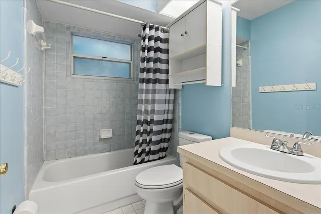 $399,900 | 4237 Northwest 64 Street, Gainesville, FL 32606