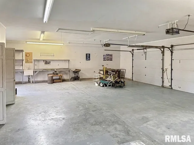 $289,900 | 508 East Forest Drive, Herrin, IL 62948